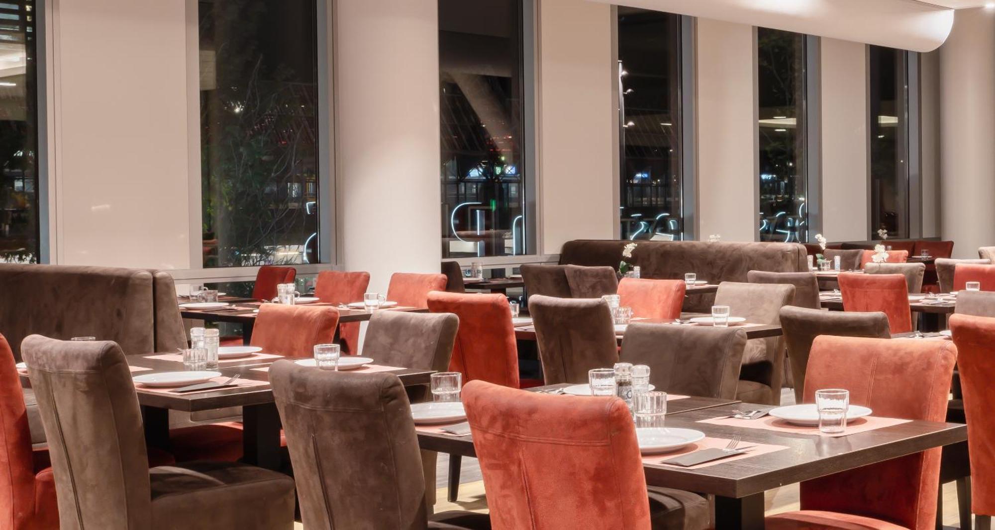 Plaza Premium אלמיר מראה חיצוני תמונה